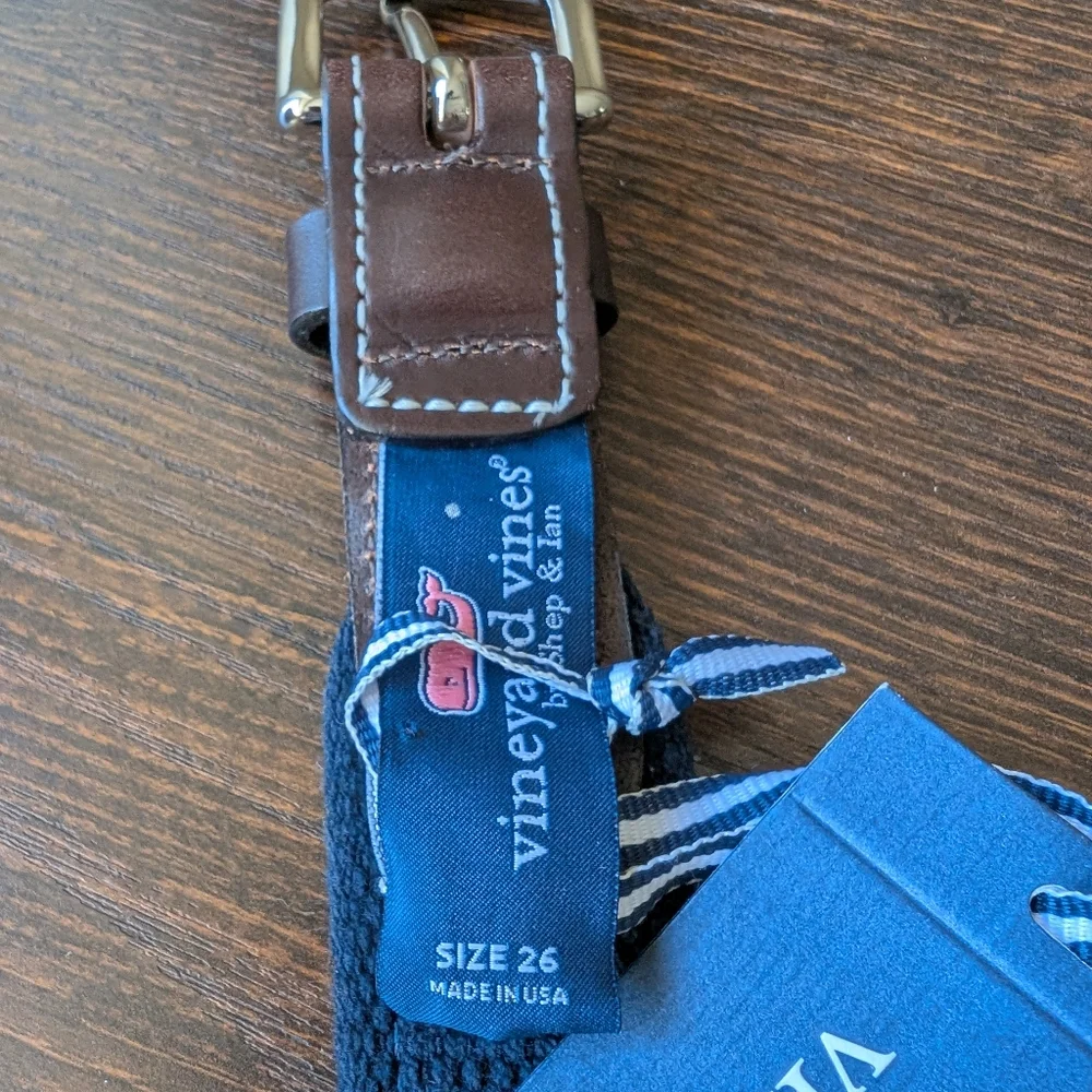 Vineyard Vines Yellow Red Christmas Tree Truck Cotton Canvas Brown Leather Belt